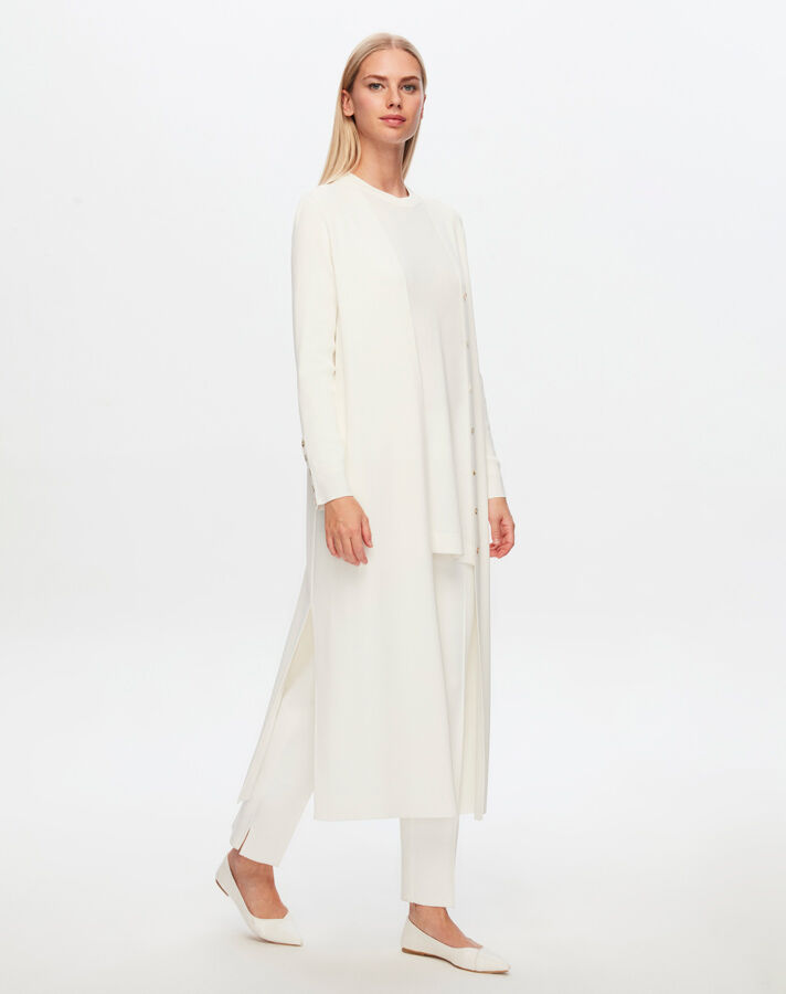 T24Y-9021 Clean Cut Solid Color Buttoned Cardigan - 11