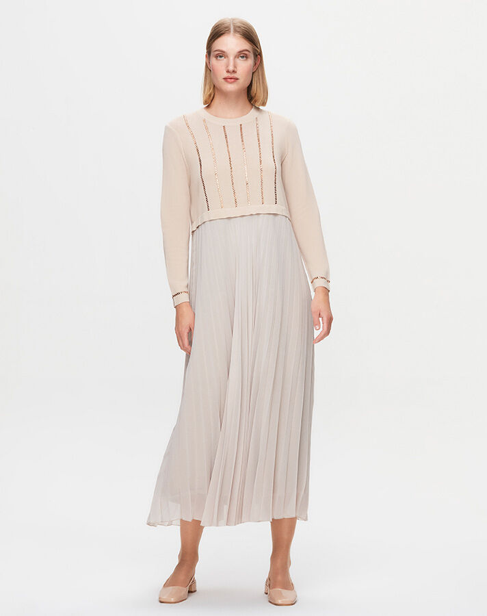 T25K-4016 Stone Detailed Pleat Dress - 10