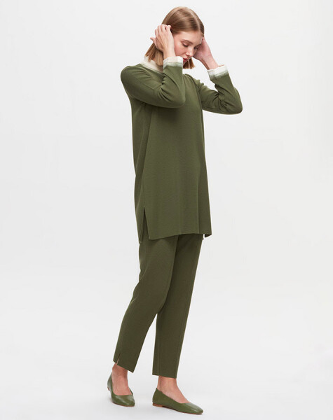 T25K-6032 Tiko Tunic with Felt Detail on Collar and Wrist - 3