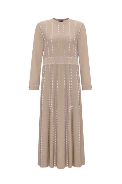 Örgü Teknikli Triko Bej Elbise 