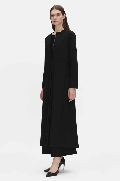 Yakası Pul Detaylı Siyah Ceket - 1