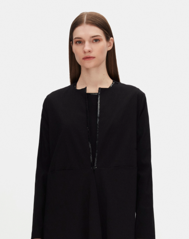 Yakası Pul Detaylı Siyah Ceket - 2