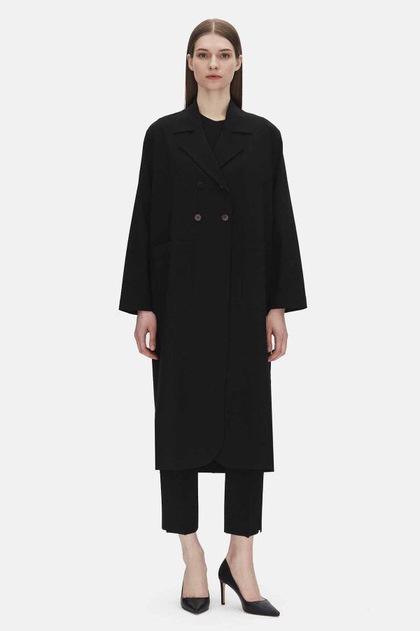 Düğmeli Yakalı Siyah Ceket - 1