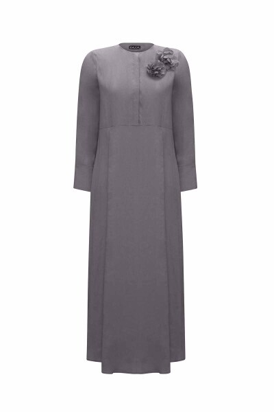 T25Y-4063 Çiçek Broş Detaylı Düz Renk Keten Elbise ANTHRACITE 