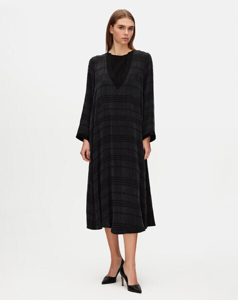 V Yaka Jakarlı Cupro Siyah Elbise - 2