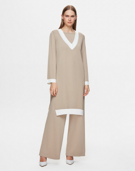 Yanı Yırtmaçlı V Yaka Triko Taş Rengi Tunik 