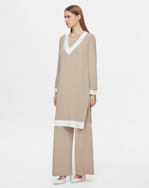 Yanı Yırtmaçlı V Yaka Triko Taş Rengi Tunik - 2