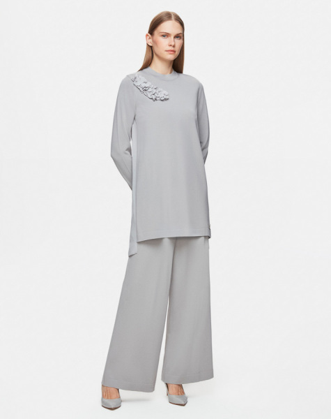 Arkası Cupro Önü Gül Broşlu Triko Gri Tunik - 1