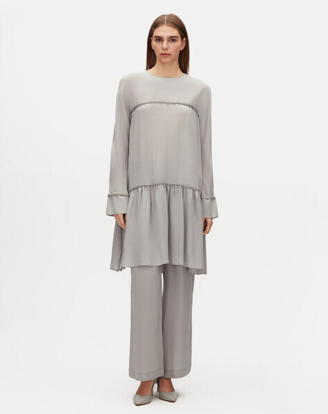 Tiktak Detaylı Rahat Kesim Cupro Gri Tunik - 1