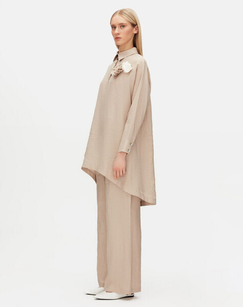 T25Y-6048 Evaze Kesim Çiçek Broşlu Keten Tunik BLACK - 6