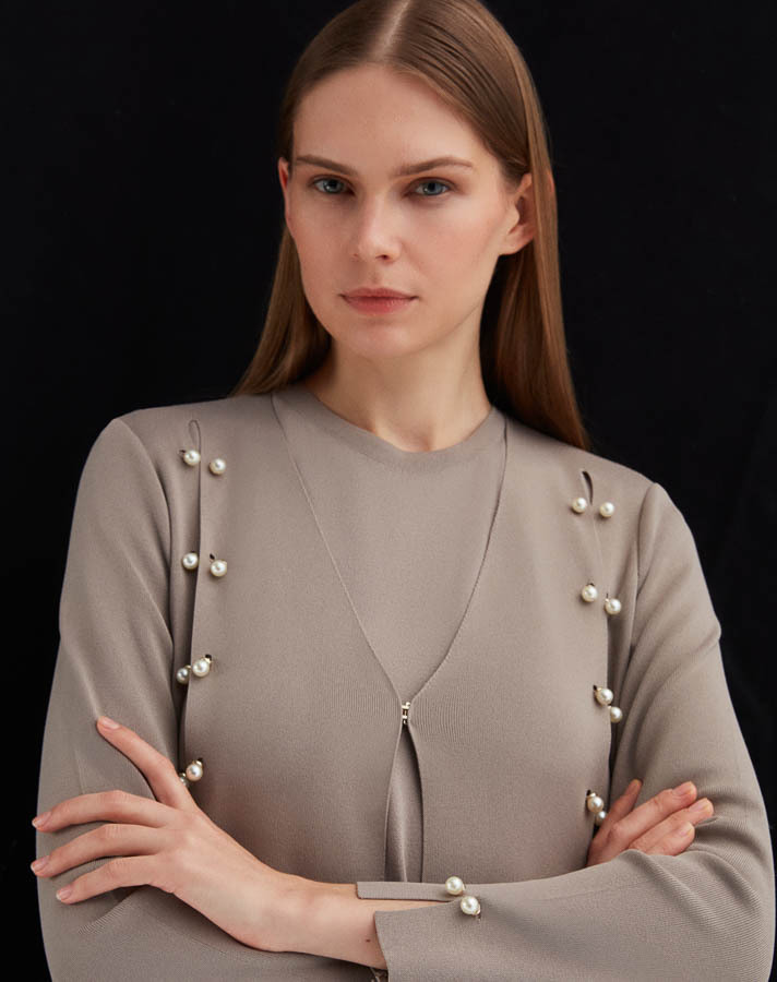 T25Y-9006 Pearl Detailed Clean Cut Knitwear Cardigan - 2