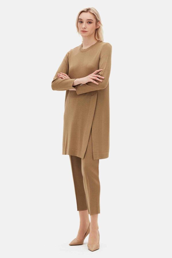 T26K-6008 Yırtmaç Detaylı Triko Tunik DORY-CAMEL - 3