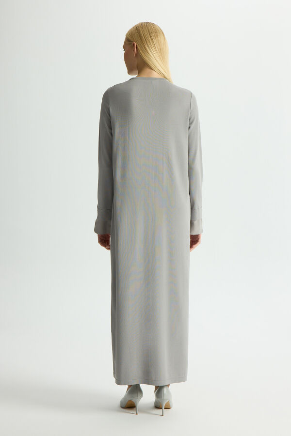 Knit Dress with Collar and Wrist Details - 3