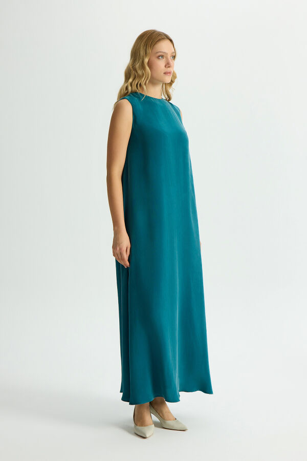 Solid Color Sleeveless Cupro Dress - 2