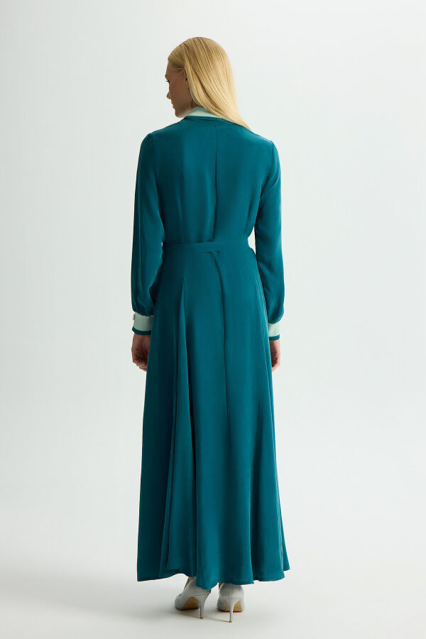 Knitted Cupro Dress with Collar and Wrists - 4