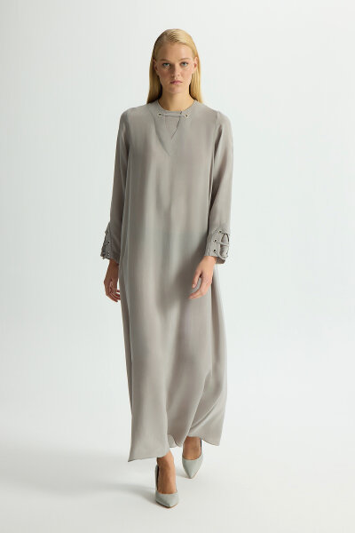 Kuş Gözü Detaylı Cupro Elbise Gri 