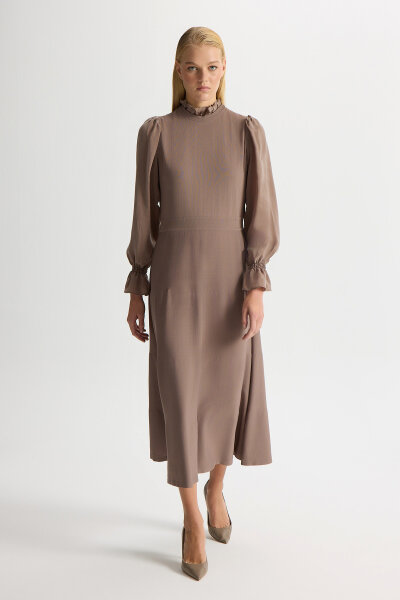 Cupro knit dress with sleeves - 4