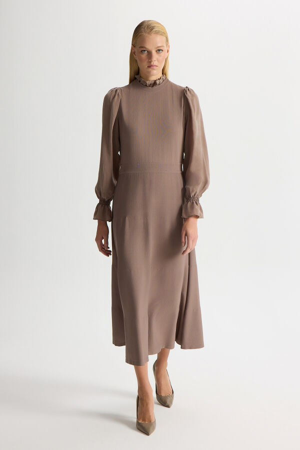 Cupro knit dress with sleeves - 4