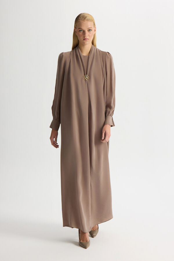 Brooch-Detailed Cupro Dress - 2