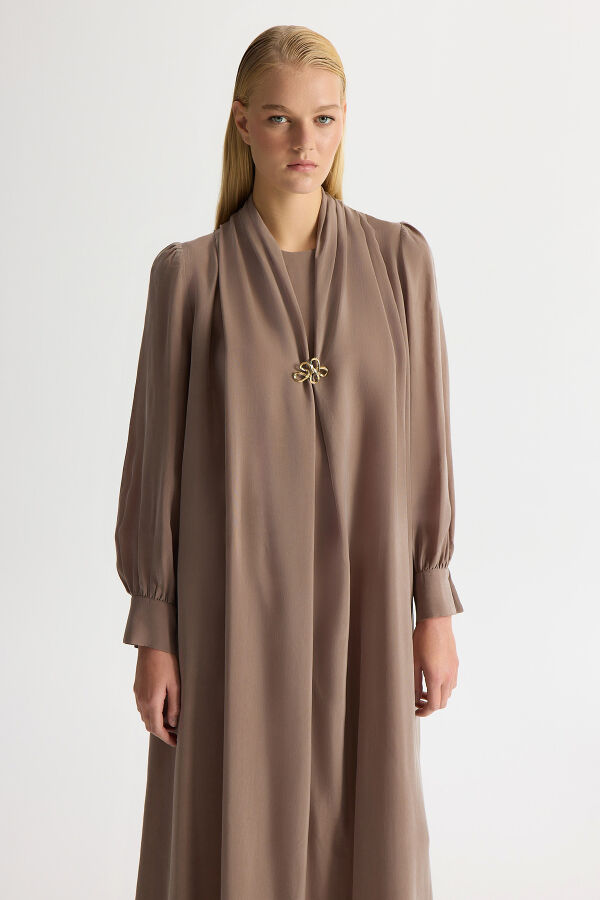 Brooch-Detailed Cupro Dress - 3