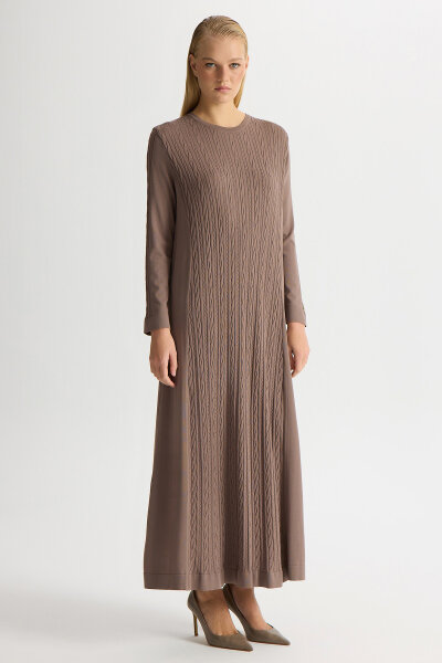 Plain Color Dress with Braided Hair - 1