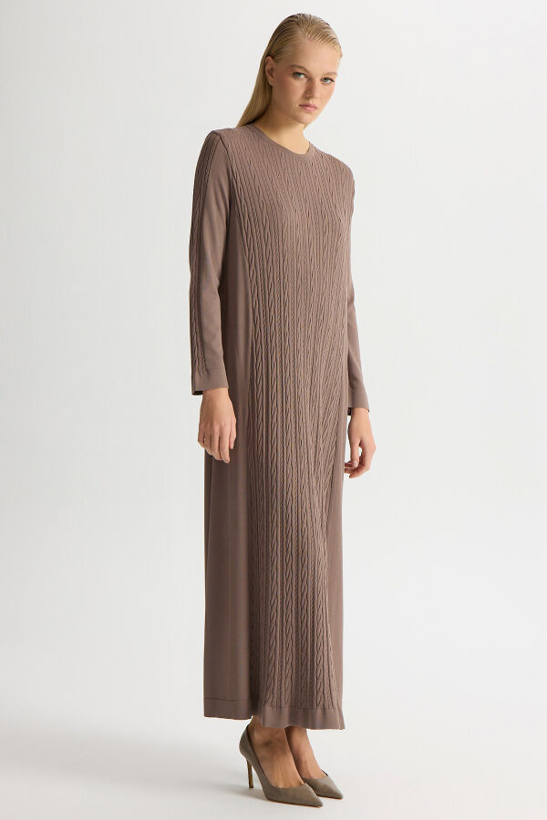 Plain Color Dress with Braided Hair - 2