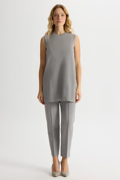 Basic Sleeveless Knit Tunic 