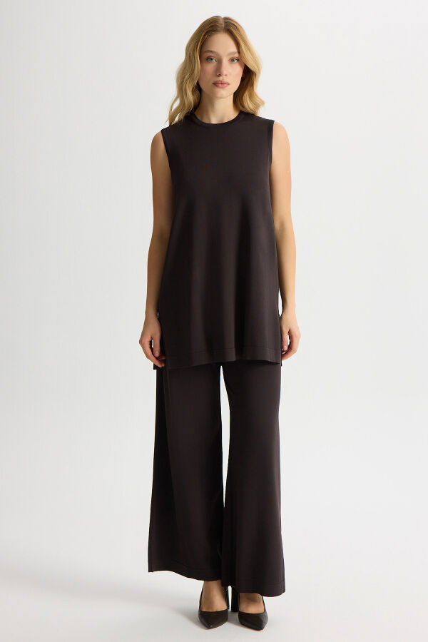 Basic Sleeveless Knit Tunic - 2