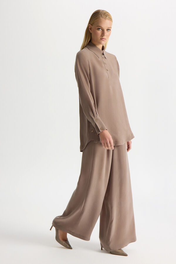 Yanları Düğmeli Gömlek Yaka Cupro Tunik Kahverengi Pudra - 3