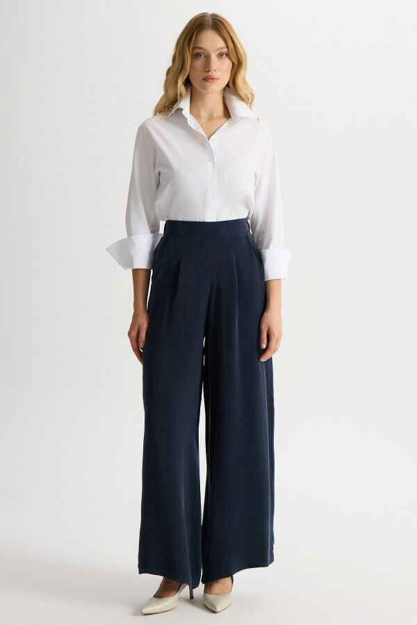 Solid Color Cupro Trousers with Pockets - 3