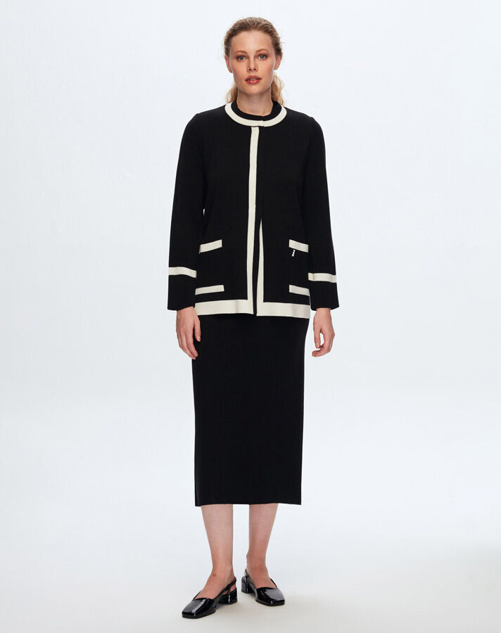 T24K-9033 Classic Cardigan with Two Pockets - 3