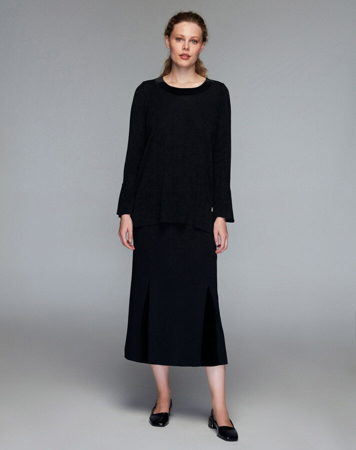T24K-6070 Tunic with Velvet Detail on Collar - 1