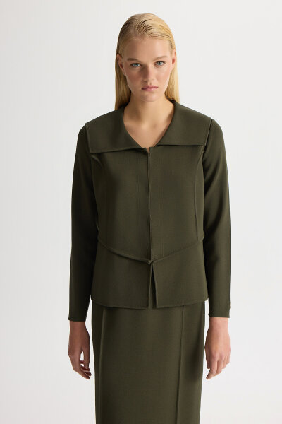 Stylish Knitwear Jacket with Collar Detail - MISS DALIDA