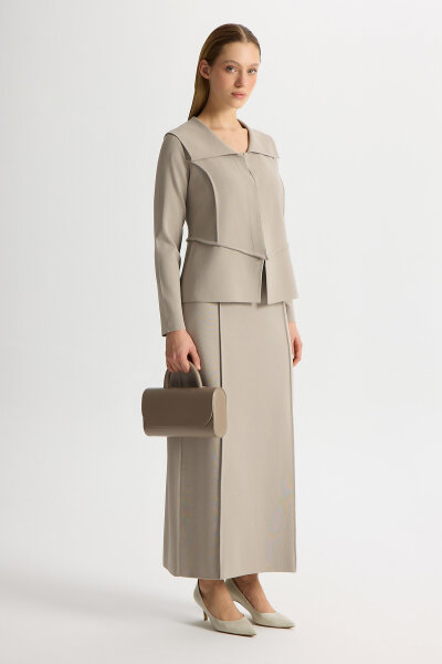 Stylish Knitwear Jacket with Collar Detail - 5