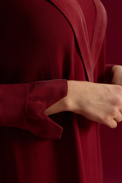 Knit Dress with Collar and Wrist Details - 4