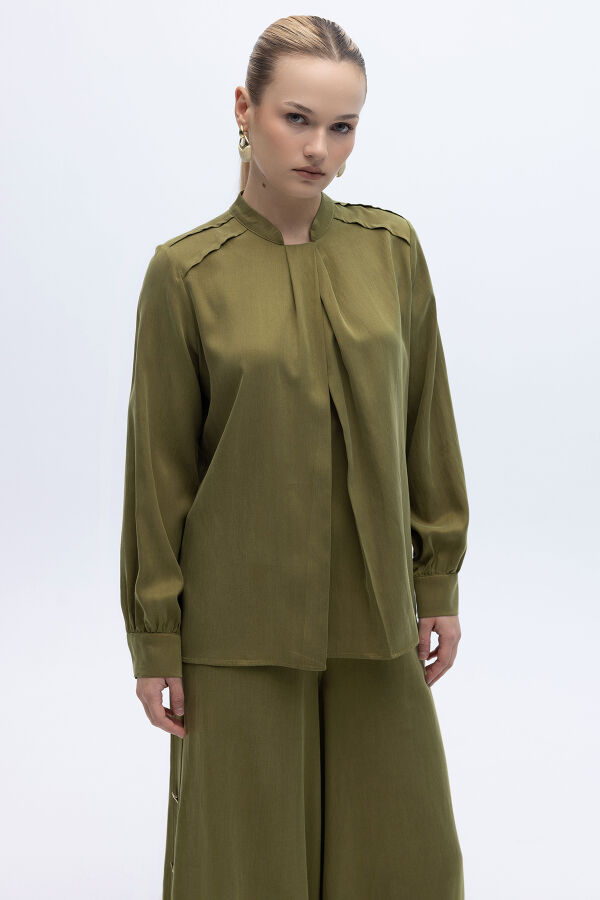 Yakası Hareketli İpek Cupro Gömlek Olive - 1